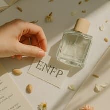 台北大巨蛋【 MBTI 人格香水 】調香 DIY 課程 / 文化幣可