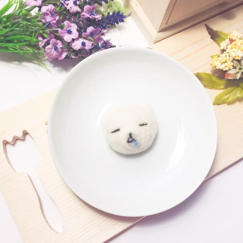 雪球巧克力_羊毛氈香草白熊 別針 2款