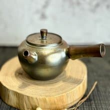 柴燒金銀彩側把壺