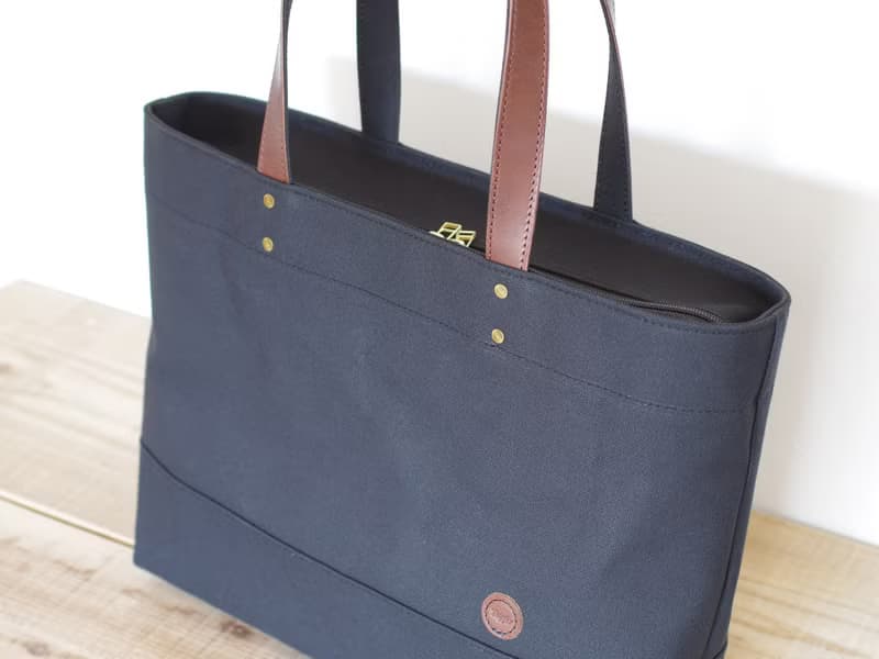 レザーハンドル帆布 (Ziptop) トートバッグ A4横長  ブラック