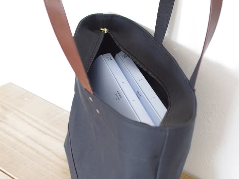 レザーハンドル帆布 (Ziptop) トートバッグ A4横長  ブラック