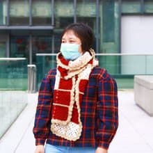 冬日手編方格織片圍巾 - 棗紅卡其