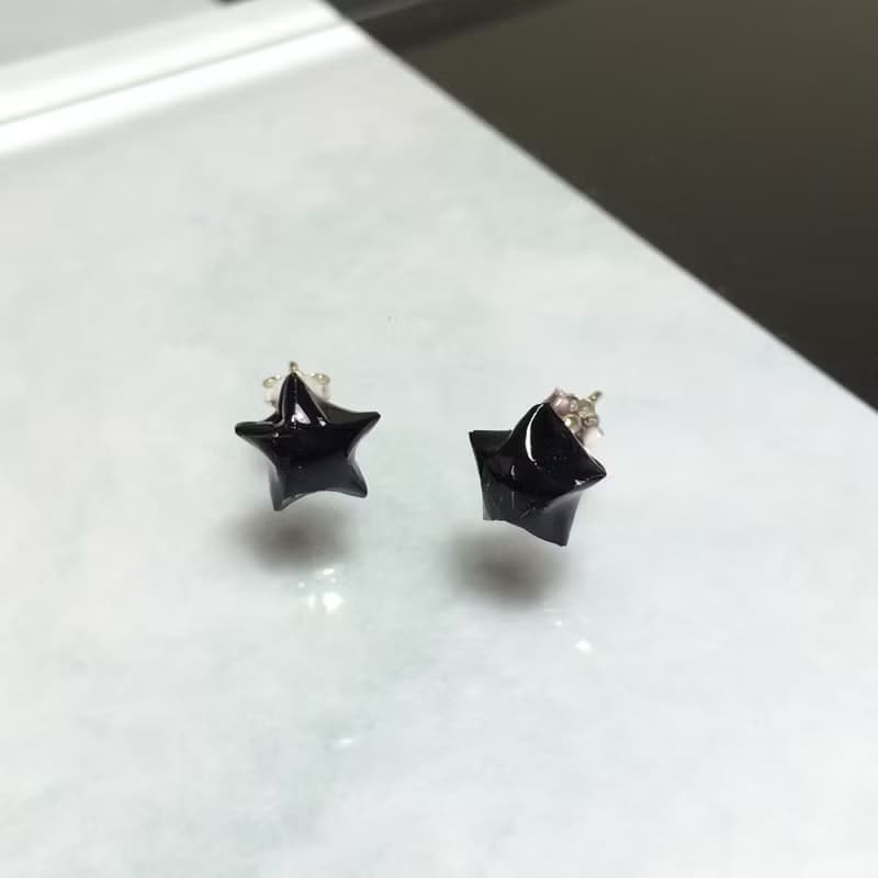 星星耳環 立體幸運星純銀耳環 | 帥氣亮黑色