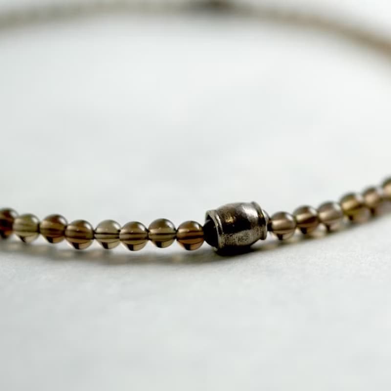 スモーキークォーツとカレンシルバーのブレスレット
