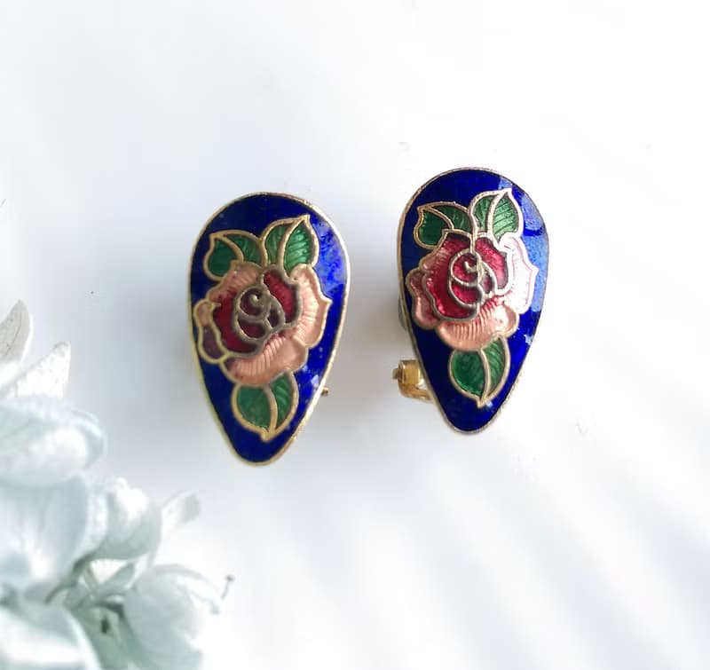 Vintage Jewelry 西洋古董飾品 小巧 景泰藍 紅玫瑰 針式耳環