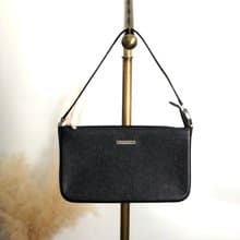 【 日本直送　名牌中古包 】BURBERRY バーバリー ハンドバッグ ブラック ロゴ レザー ワンショルダーバッグ ミニバッグ vintage  578382