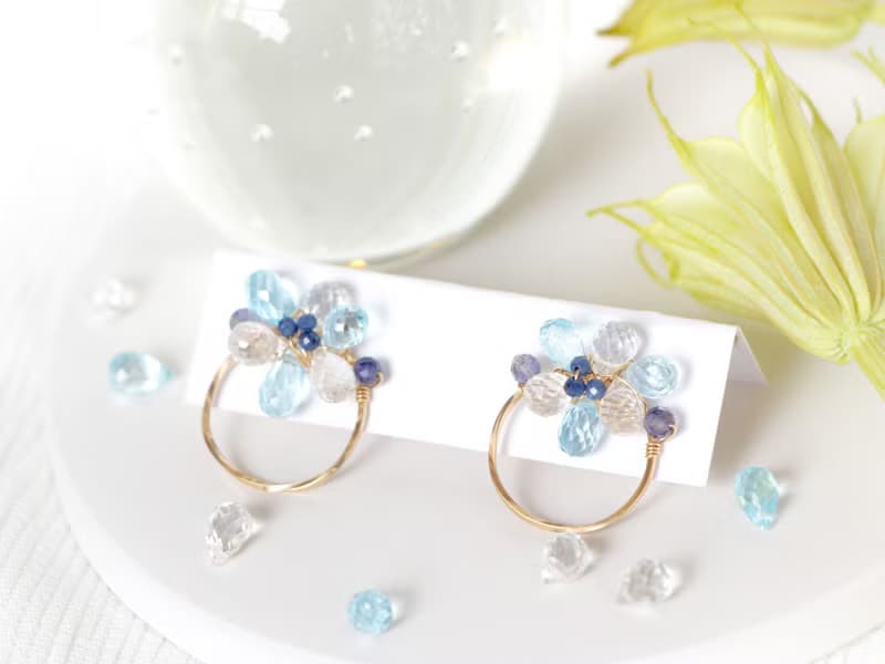 14kgf-skyblue topaz &crystal flower pierced earrings /can change to clip-on