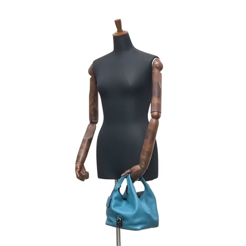 【 日本直送　名牌中古包 】LOEWE ロエベ カリエPM ハンドバッグ ブルー カデナモチーフ レザー ミニバッグ vintage ヴィンテージ 2t2tsk