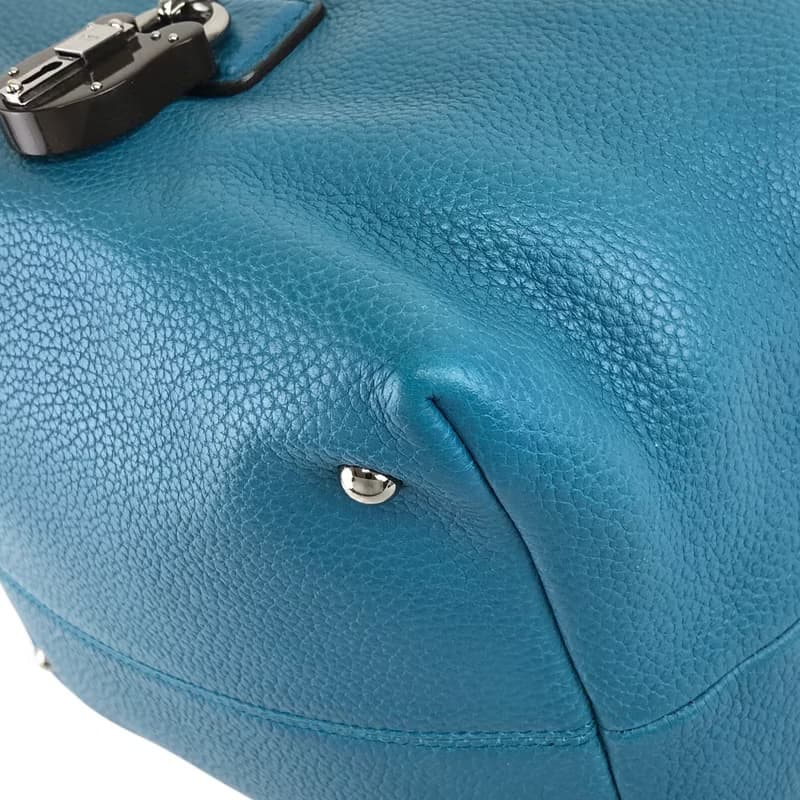 【 日本直送　名牌中古包 】LOEWE ロエベ カリエPM ハンドバッグ ブルー カデナモチーフ レザー ミニバッグ vintage ヴィンテージ 2t2tsk