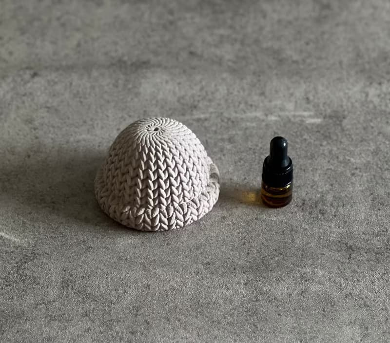 紅色潮流毛帽/擴香石/水泥/擺件/交換禮物/附贈1ml雪松精油