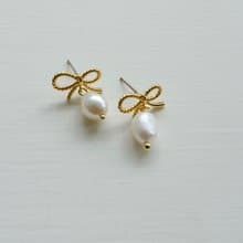 黃銅鍍18K金蝴蝶結 淡水珍珠 抗敏耳環 醫療級鋼 耳夾 情人節禮物