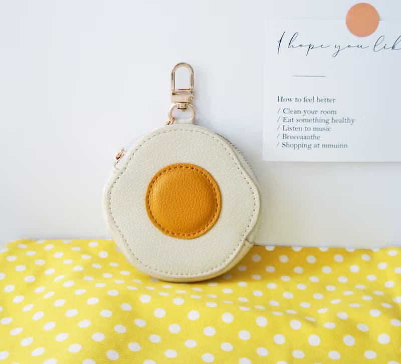 荷包蛋皮革造型零錢包 | 掛飾