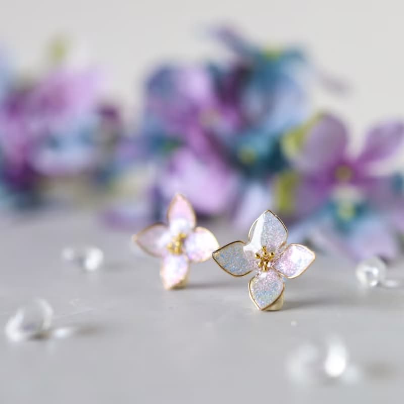しっとり紫陽花の一輪ピアス　イヤリング