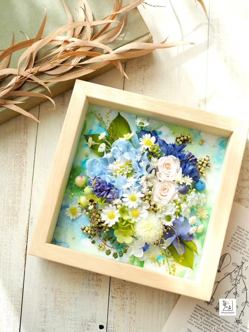 不凋花・乾燥花 × 水彩畫 × 花藝混合媒材相框 藍之花束 S 15cm
