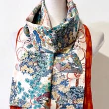 純手作絲質米白滿版傳統日本花草庭園撞色水彩筆觸風格橘色圍巾披