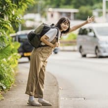 【DOUGHNUT】15吋 防潑水後背包 大學包 水壺格 減壓-黑x軍綠 GW
