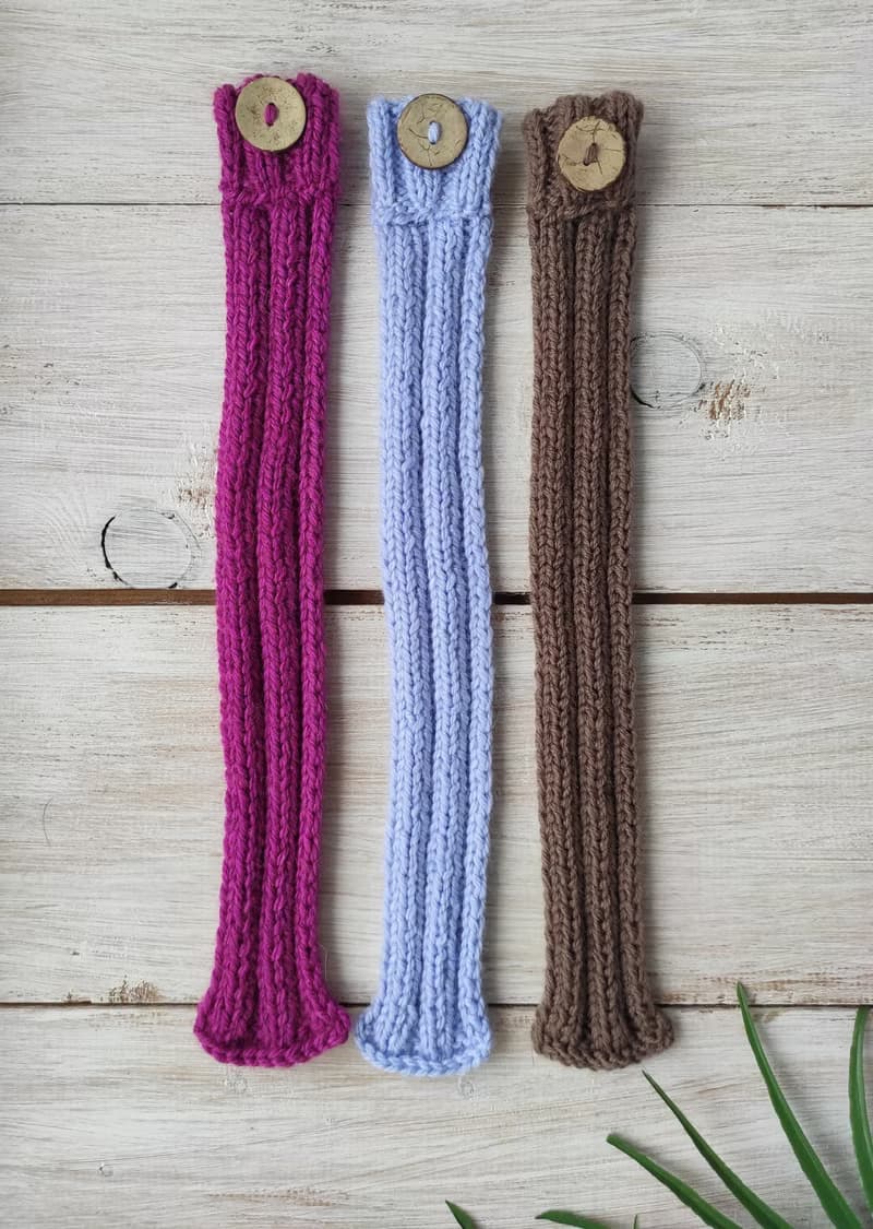 Pet scarf with button Dog scarf Cat scarf Pet collar Pet cowl Knit pet neck wear