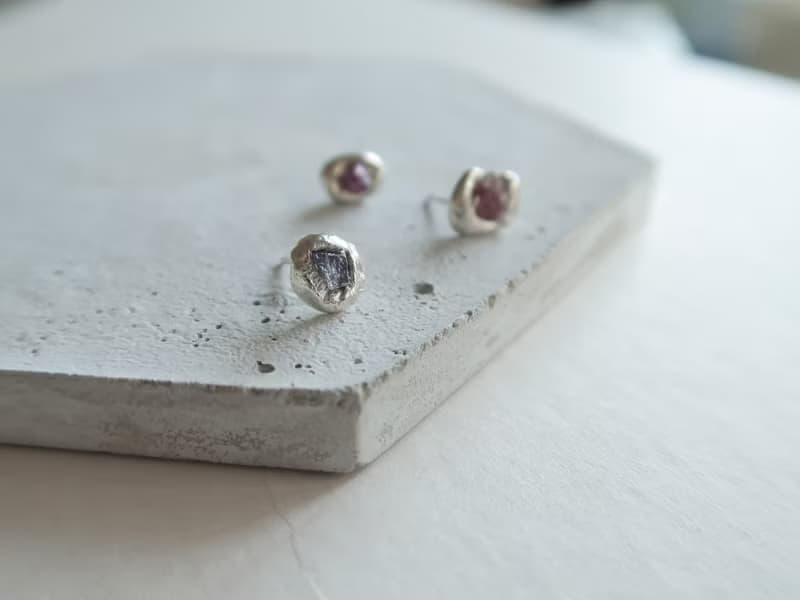 925純銀 原礦 彩色 藍寶石 尖晶石 熔岩 耳環 耳夾  免費送禮包裝