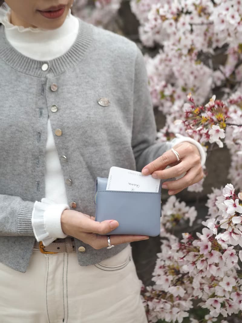 Melo (Powder Blue) : Short wallet, Cow Leather wallet, Soft cowhide, mini purse