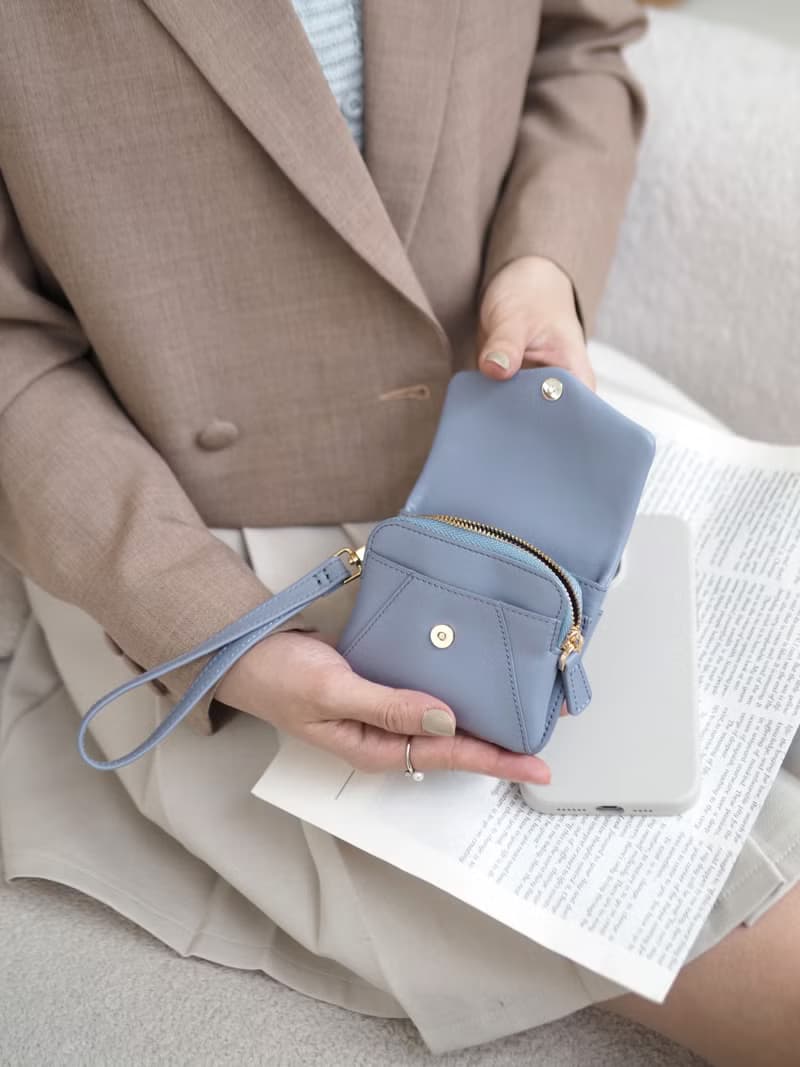 Melo (Powder Blue) : Short wallet, Cow Leather wallet, Soft cowhide, mini purse