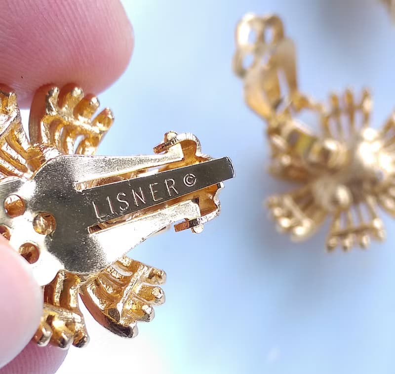 Vintage Jewelry 西洋古董飾品 LISNER 仿珠花 夾式耳環