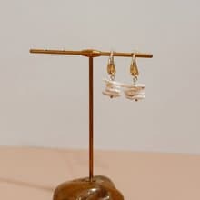 月牙耳針搭配鋯石與天然巴洛克淡水珍珠耳環 | 滿額贈 禮物情人節