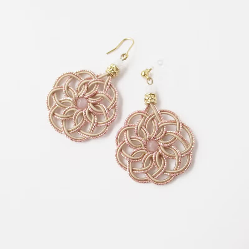 玫瑰石英與白翡翠 手作水引耳環 曼荼羅結