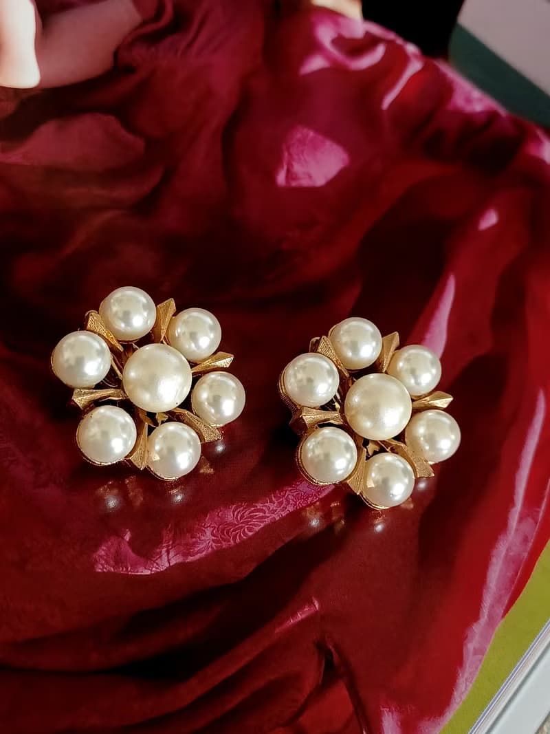 vintage jewelry  典雅珍珠滿綴花朵 夾式耳環