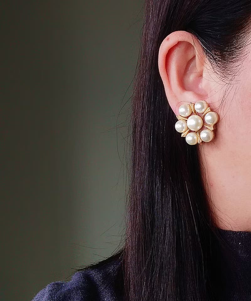 vintage jewelry  典雅珍珠滿綴花朵 夾式耳環