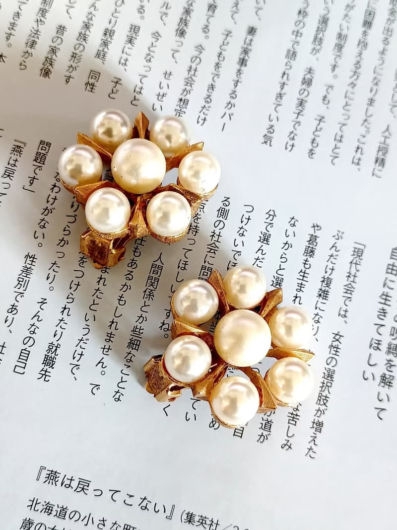 vintage jewelry  典雅珍珠滿綴花朵 夾式耳環