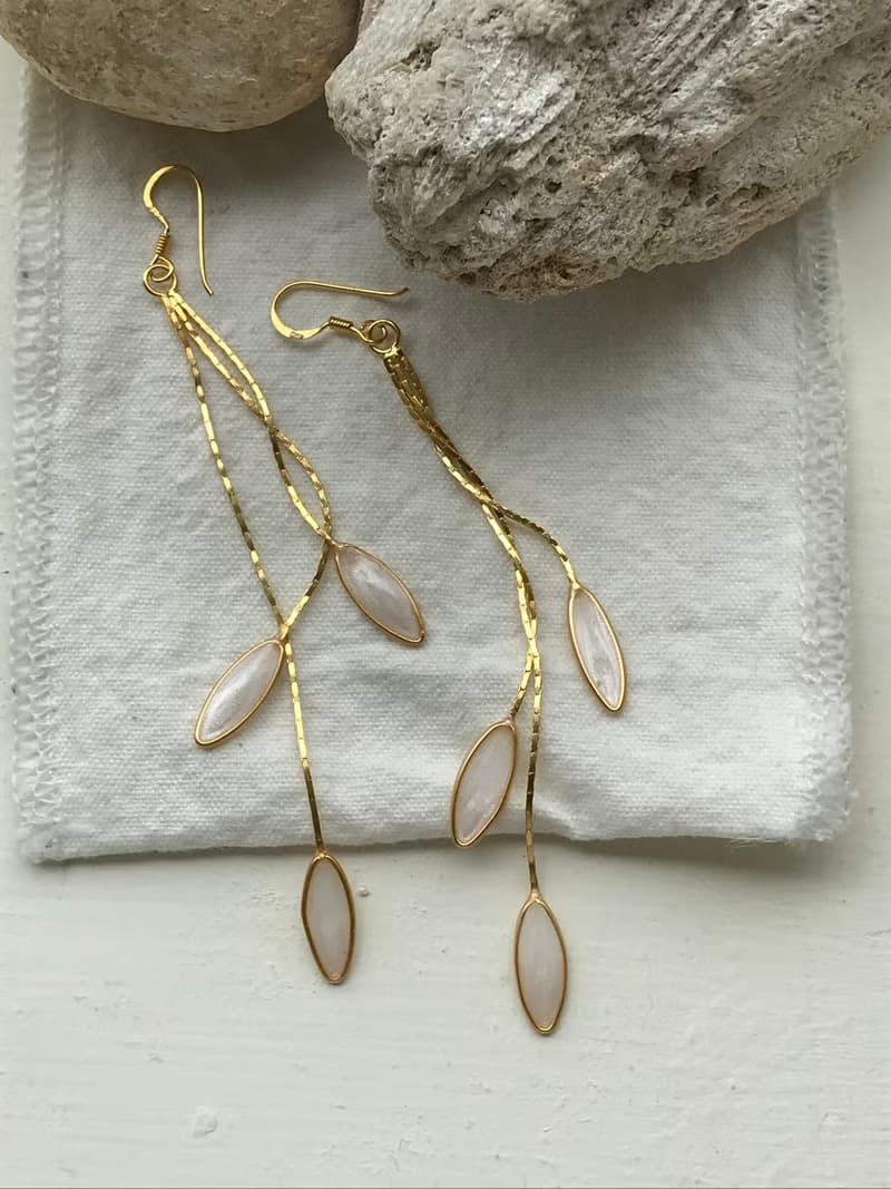 心裏的金藤蔓 耳環 / 耳夾可 樹脂 飾品 氣質 婚禮飾品