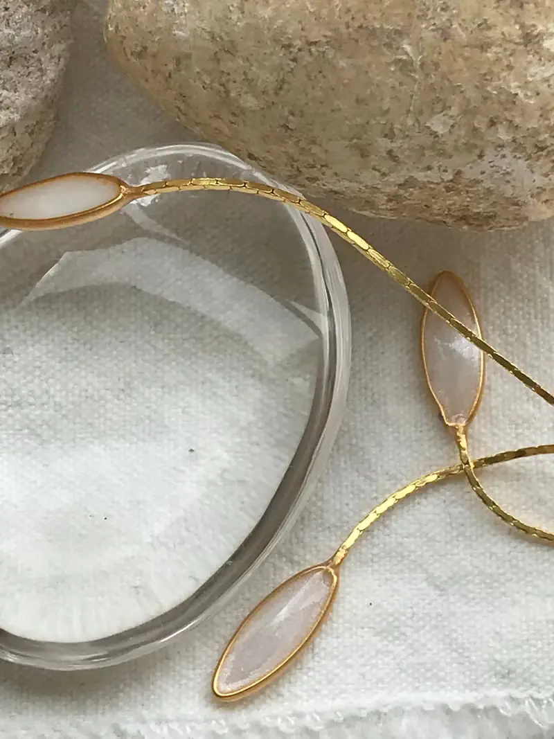 心裏的金藤蔓 耳環 / 耳夾可 樹脂 飾品 氣質 婚禮飾品