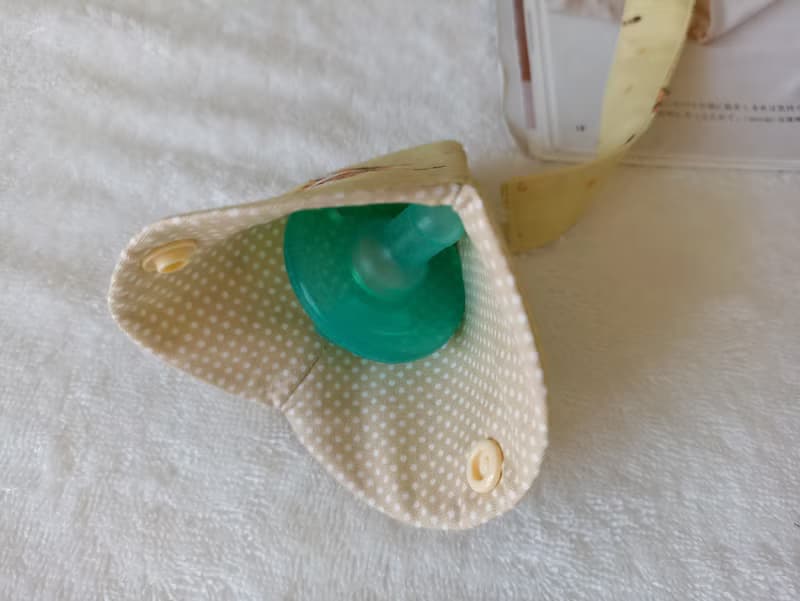 【11/14後出貨】彌月禮物 萌萌虎  二合一奶嘴夾 領片圍兜 虎年