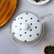 日本西海藍丸紋透明玻璃茶壺-白底藍點蓋(indigo japan)-375ml