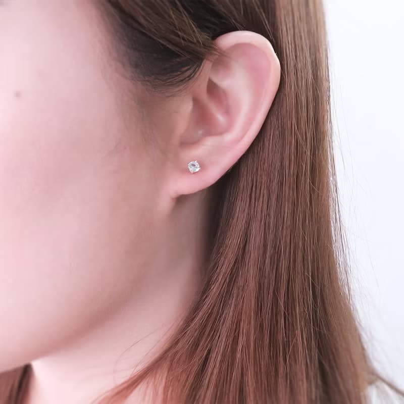 星辰白 圓形純銀 4mm 單鑽耳環 爪鑲 925純銀 女生耳環 男生耳環