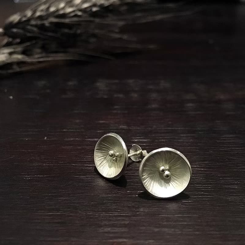綻放~手工半圓花型純銀耳環,耳針設計,手作的詩,愛自己!