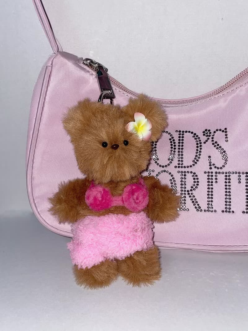 Hawaiian bear keyring _pink
