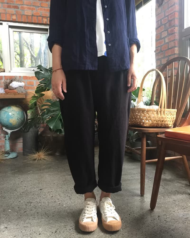 棉麻材質反摺小管褲