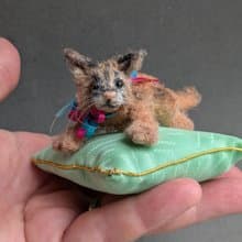 Baby Caracal. Crocheted miniature.4cm.