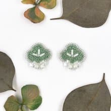 | 茷 | 耳針/耳夾 | #149 | 手刺繡海棠花耳環