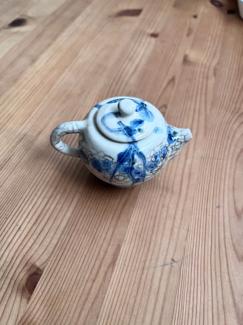 不找 青花小壺  容量 85  ml