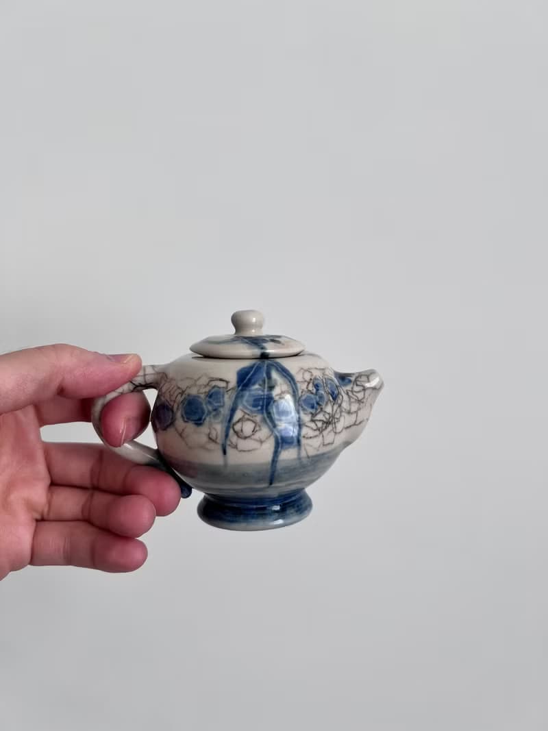 不找 青花小壺  容量 85  ml