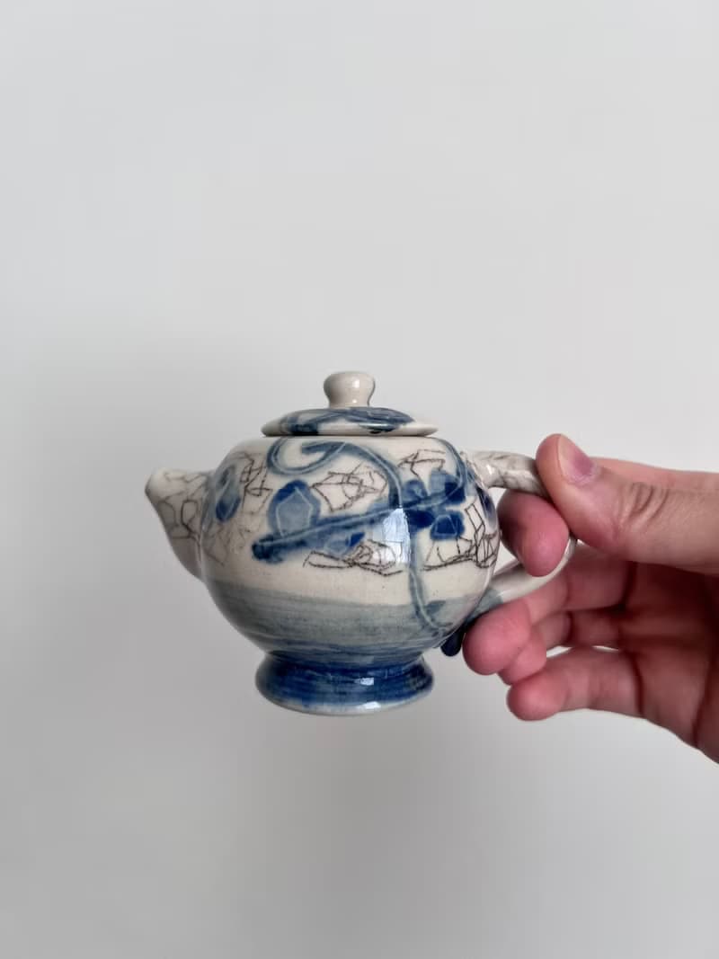 不找 青花小壺  容量 85  ml