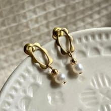 老林雜貨 | 小花框框珍珠耳環 (針式 / 夾式)
