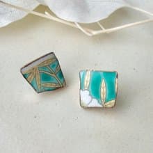 【金具が選べる】有田焼　金継ぎ　ピアス　イヤリング　緑　花柄　リーフ柄　伝統工芸　No.176