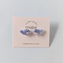 イルカ　刺繍ピアス/イヤリング