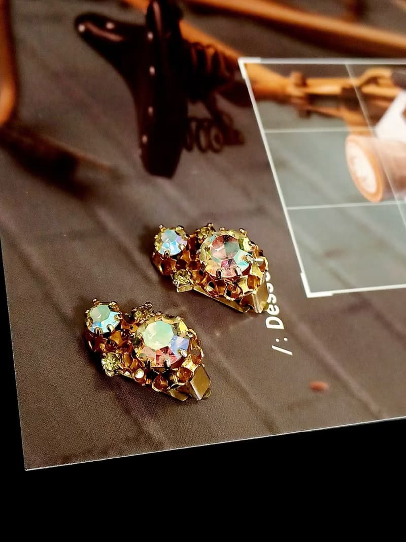 vintage jewelry  古董淡黃極光萊茵夾式耳環