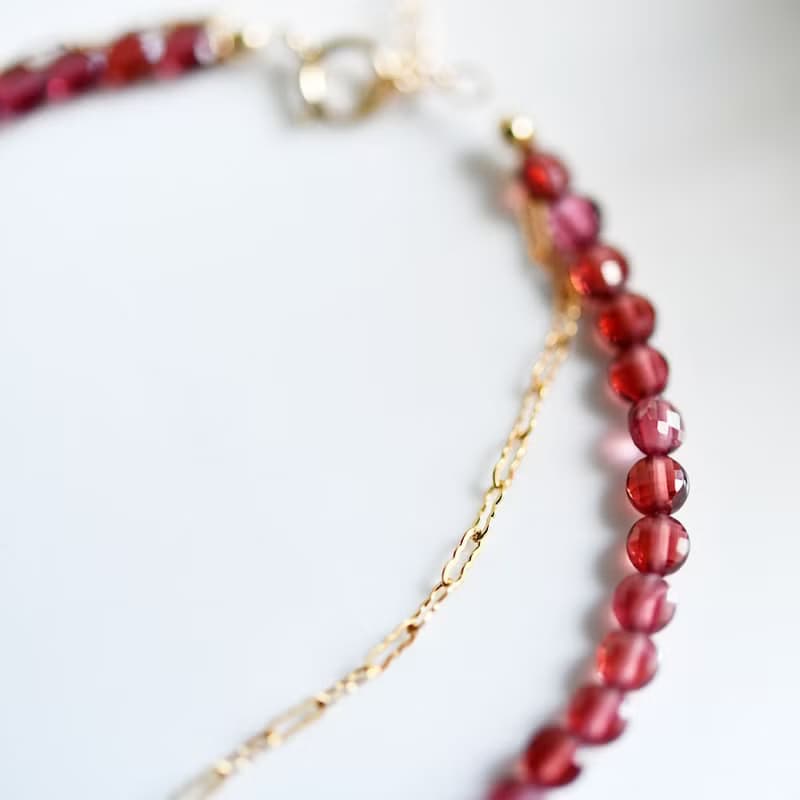 恋の成就 実りの象徴 ミニコインガーネットのブレスレット 1月誕生石 2連タイプ