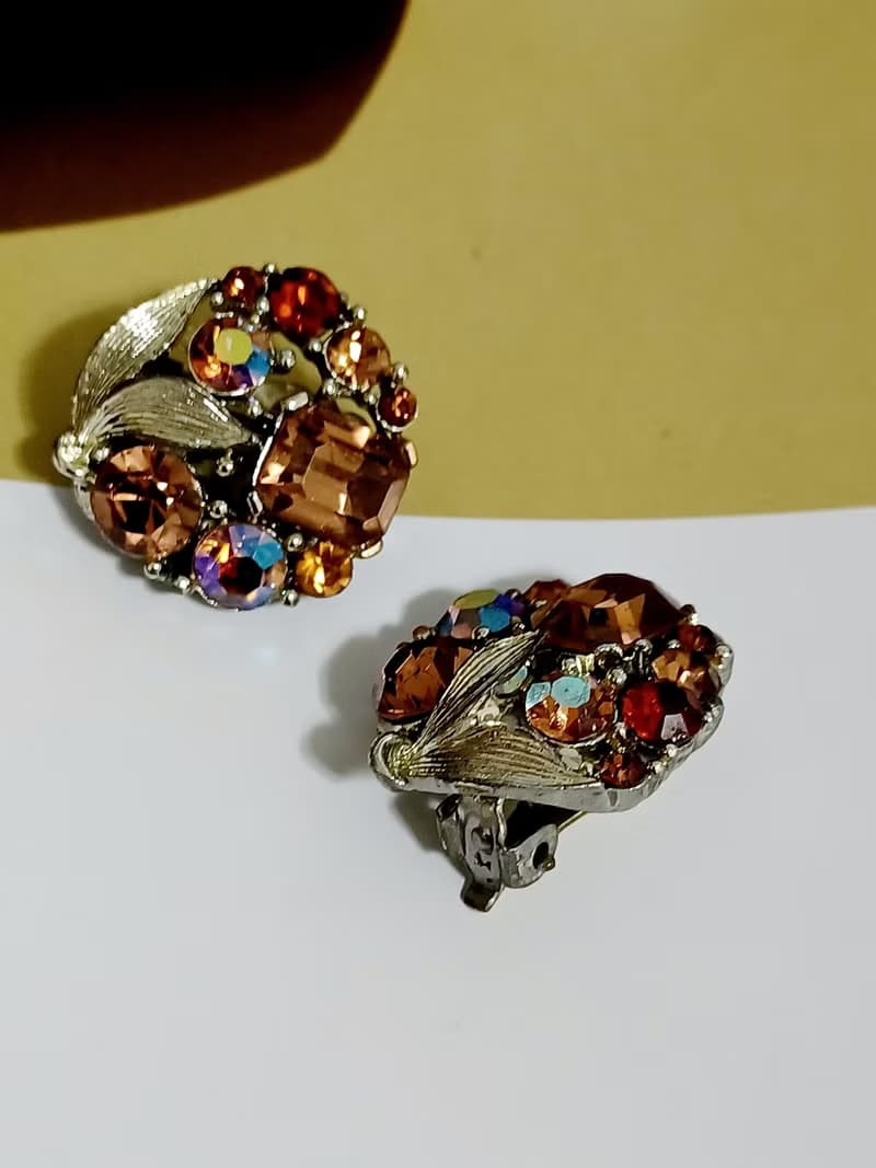 vintage jewelry  LISNER 棕色極光萊茵圓形花卉 夾式耳環