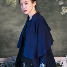 馬克是流光俠者 竹節棉連帽小披風袖口刺袖外套